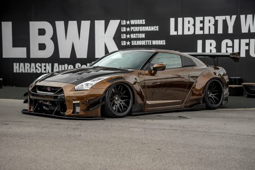 Liberty Walk WORKS Nissan GT-R R35 Type 2 Widebody Full Kit