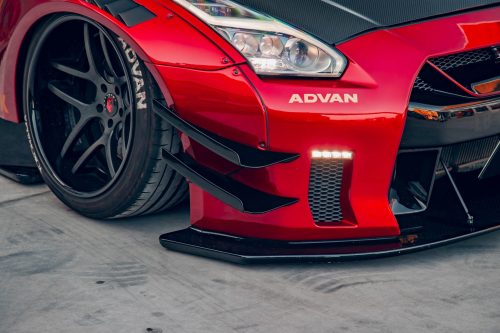 Liberty Walk WORKS Nissan GT-R R35 Type 2 Widebody Full Kit