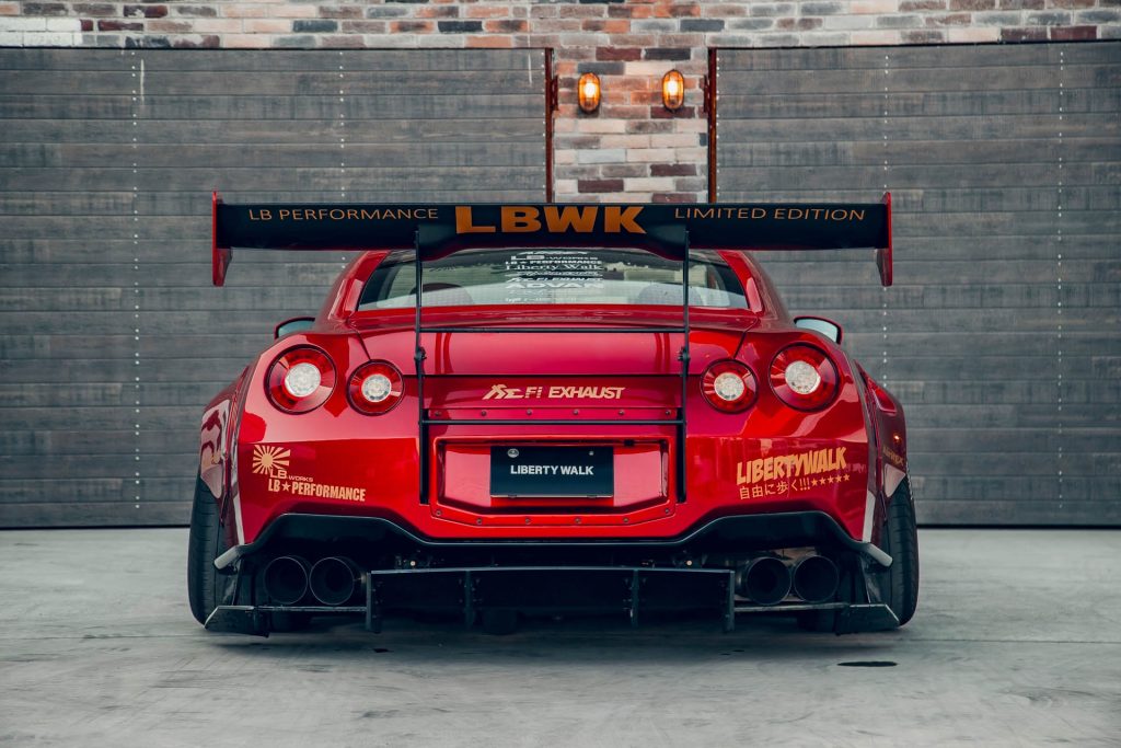 Liberty Walk WORKS Nissan GT-R R35 Type 2 Widebody Full Kit