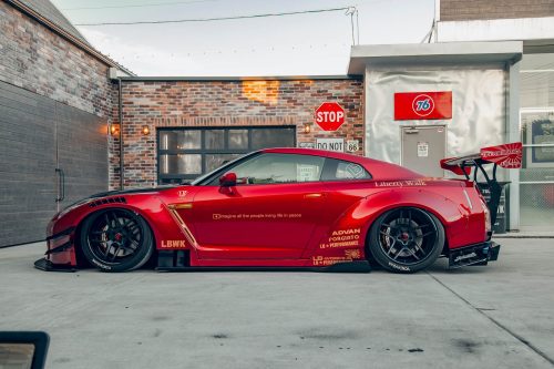 Liberty Walk WORKS Nissan GT-R R35 Type 2 Widebody Full Kit