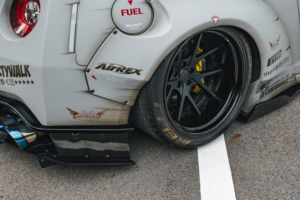 Liberty Walk, Type 2 LB-WORKS Nissan GT-R R35 Full Body Kit
