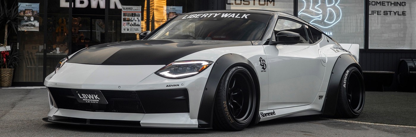 Liberty Walk Z RZ34 400Z WORKS Body Kit